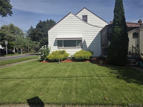 563 31st St, Niagara Falls, NY, 14301-2541 | Card Image
