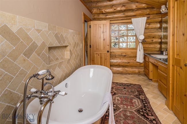 49824 Gallatin Rd, House other with 5 bedrooms, 3 bathrooms and null parking in Gallatin Gateway MT | Image 33