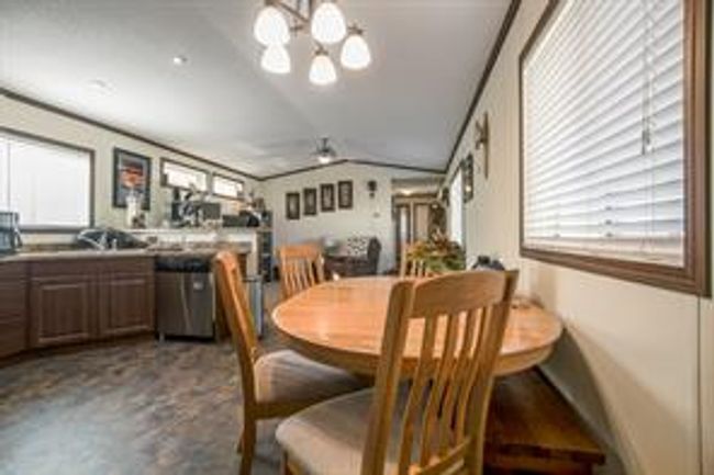 2300 13 St N, Home with 3 bedrooms, 2 bathrooms and 2 parking in Lethbridge AB | Image 8