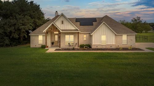 560 Wilson Bend Rd, Millsap, TX, 76066-2051 | Card Image