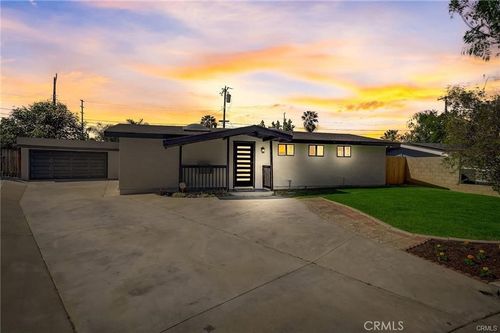 8845 Mentone, Riverside, CA, 92503 | Card Image