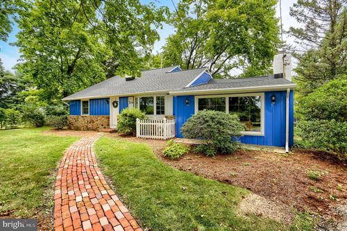 704 Timber Ln, WEST CHESTER, PA, 19380-1312 | Card Image