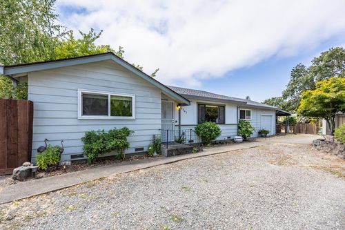 8547 Old Redwood Hwy, Windsor, CA, 95492-9228 | Card Image