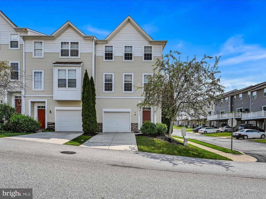 Harmony Hill Ln, York, PA 17402