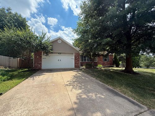 1302 Look Out Ct, COLUMBIA, MO, 65202-4868 | Card Image