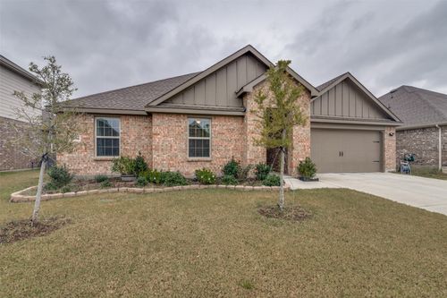 8366 Slowburn Dr, Garland, TX, 75043-4816 | Card Image