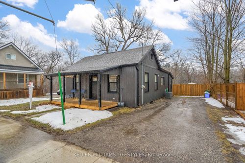 2 Opechee St, Saint Thomas, ON, N5R1V9 | Card Image