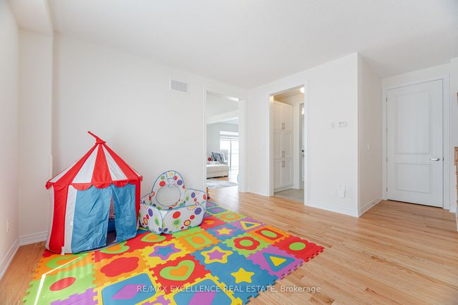 1409 Davis Loop N/A, House other with 4 bedrooms, 4 bathrooms and 4 parking in Innisfil ON | Image 5