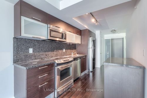 1816-386 Yonge St, Toronto, ON, M5B0A5 | Card Image