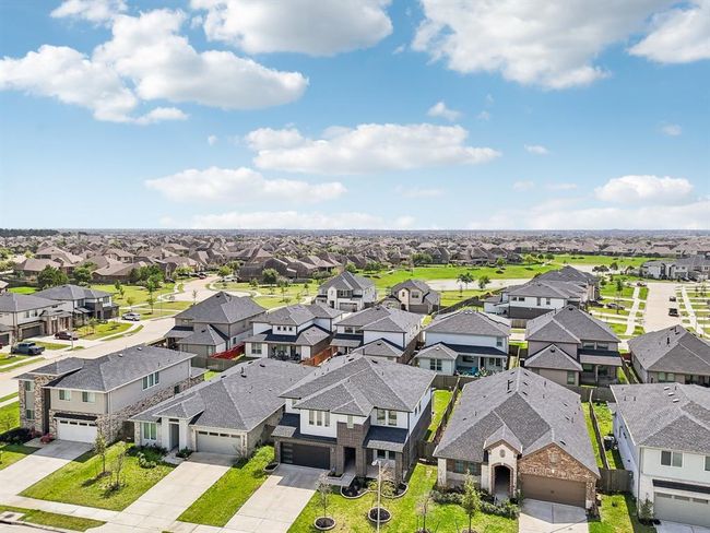 29211 Pikes Peak Dr, House other with 4 bedrooms, 4 bathrooms and 3 parking in Katy TX | Image 36