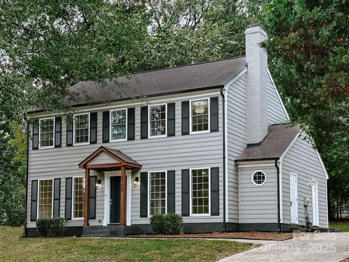 2105 Killarney Pl, Charlotte, NC, 28262-9178 | Card Image