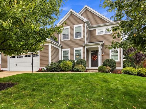 210 Pinnacle Ct, Valencia, PA, 16059-2200 | Card Image