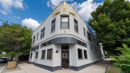 2b-4004 N Bell Ave, Chicago, IL, 60618-2912 | Card Image