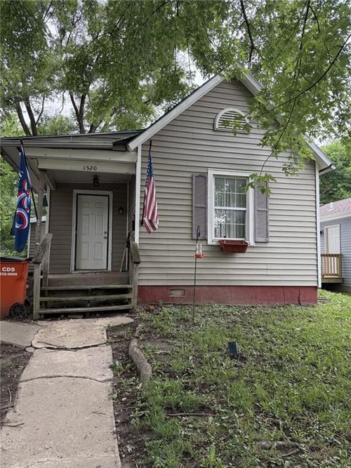 1520 Dewey Ave, Saint Joseph, MO, 64505-2412 | Card Image