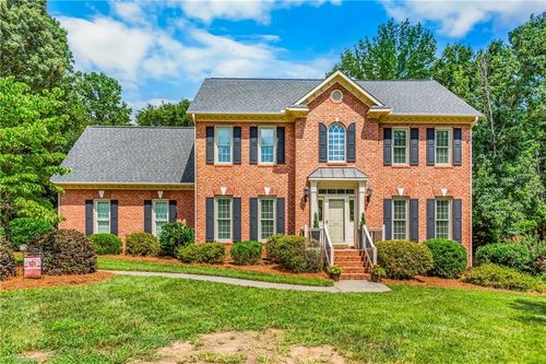 105 Brookton Ct, Clemmons, NC, 27012-7703 | Card Image