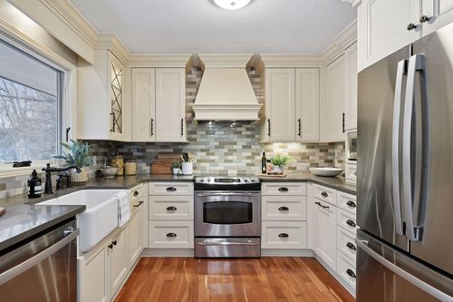 499 Wheeler Dr, Excelsior, MN, 55331-3265 | Card Image