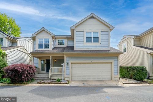 5 Holly Pond Ct, MONTGOMERY VILLAGE, MD, 20886-4947 | Card Image