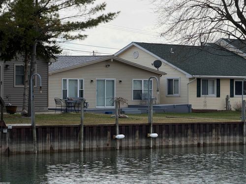 6326 Marina Dr, Clay, MI, 48001-4212 | Card Image