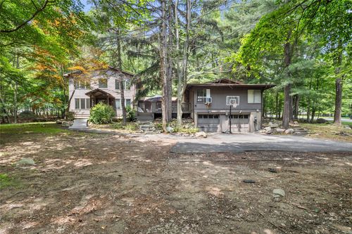45 Halley Dr, Pomona, NY, 10970-2001 | Card Image