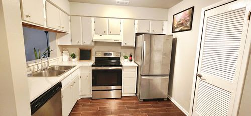 23-696 Tyner St, Fort Walton Beach, FL, 32547-2284 | Card Image