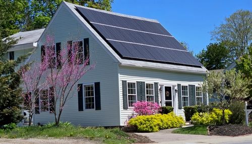 22 South St, Medfield, MA, 02052-2608 | Card Image