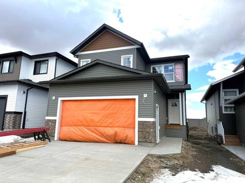 10629 133 Ave, Grande Prairie, AB, T8X0W5 | Card Image