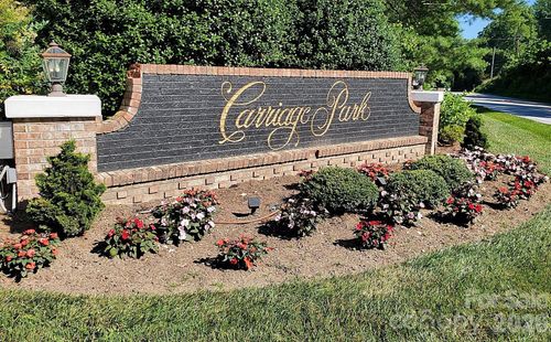 101 Wood Owl Ct, Hendersonville, NC, 28791-0059 | Card Image