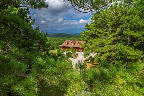 156 Pineview Ln, Copperhill, TN, 37317-5201 | Card Image