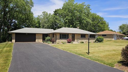 N102W15320 Venus Court, Germantown, WI, 53022 | Card Image