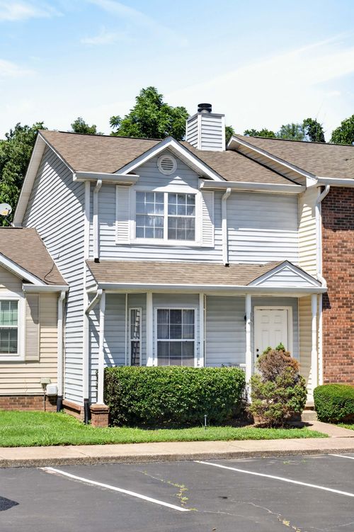 5 Rolling Meadows Dr, Goodlettsville, TN, 37072-4116 | Card Image