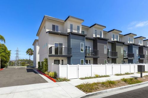 2055 S El Camino Real, Oceanside, CA, 92054-6230 | Card Image