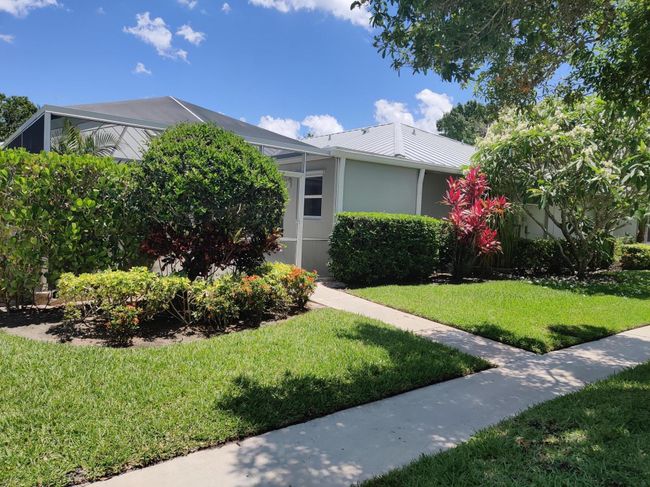1535 Sw Waterfall Blvd, Condo with 2 bedrooms, 2 bathrooms and null parking in Palm City FL | Image 16