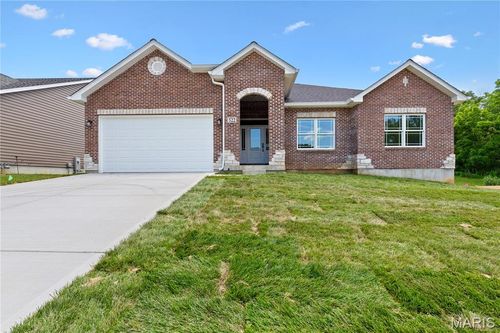 522 Dove Drive, St Charles, MO, 63301 | Card Image