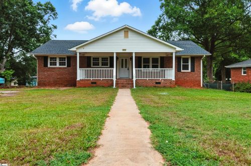 234 Ferndale Dr, Boiling Springs, SC, 29316-5106 | Card Image