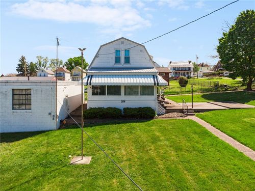 39 John St, Uniontown, PA, 15401-3836 | Card Image