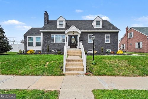 117 W Areba Ave, HERSHEY, PA, 17033-1504 | Card Image