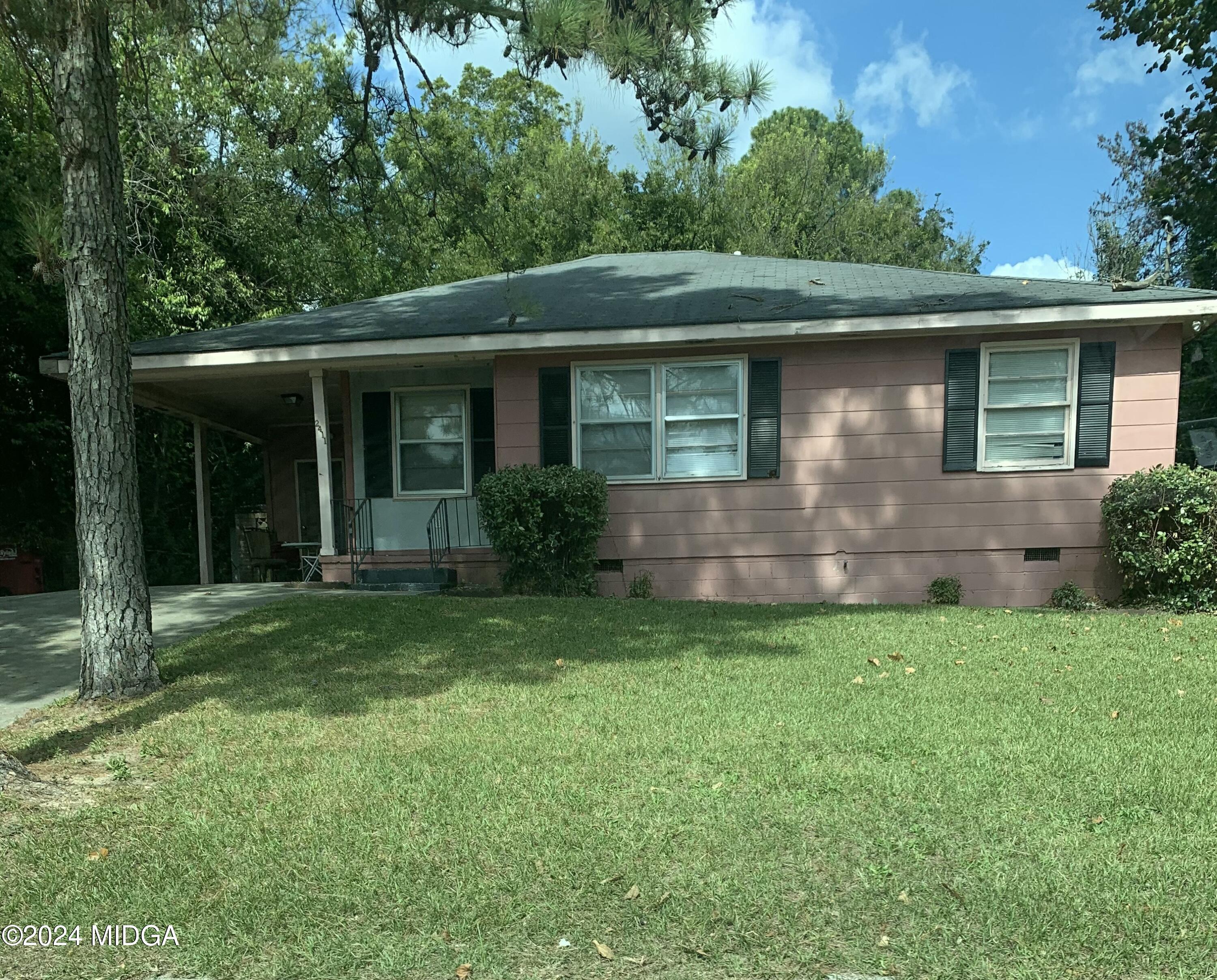 Anthony Cir, Macon, GA 31206