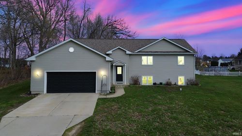 2721 N Morning Glory Ave, Rolling Prairie, IN, 46371-9476 | Card Image