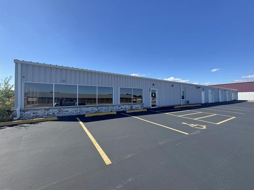 633 1st Ave, Monroe, WI, 53566-1005 | Card Image