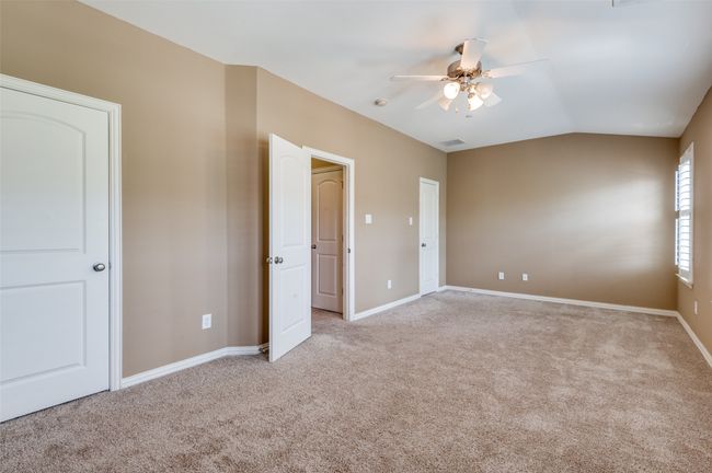 1416 Chase Ln, Townhouse with 4 bedrooms, 4 bathrooms and null parking in Irving TX | Image 25