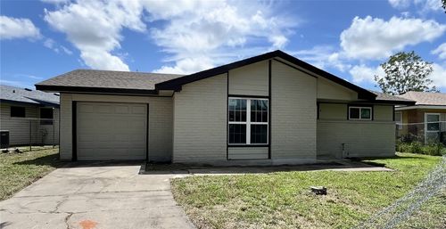 1106 Green Leaf Dr, Corpus Christi, TX, 78405-3811 | Card Image