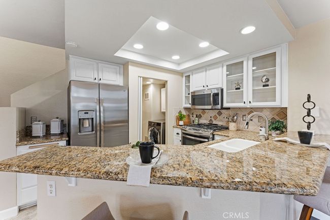 77 Fallingstar, Condo with 2 bedrooms, 3 bathrooms and 1 parking in Irvine CA | Image 7
