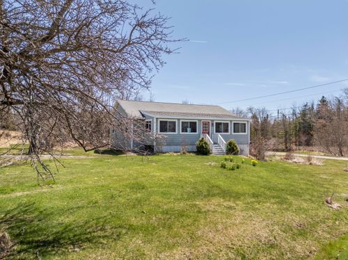 629 Fern Avenue, Long Island, ME, 04050 | Card Image