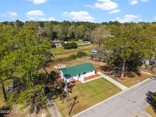 209 Puller Dr, Jacksonville, NC, 28540-6230 | Card Image