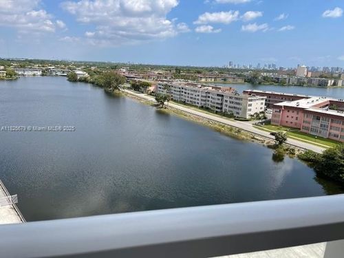 apt-1014e-1351 Ne Miami Gardens Dr, Miami, FL, 33179-4926 | Card Image