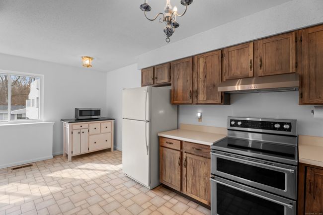 45 - 45 Stratton Way, Condo with 2 bedrooms, 2 bathrooms and null parking in Branford CT | Image 7