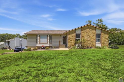 5133 Nw 52nd St, Topeka, KS, 66618 | Card Image