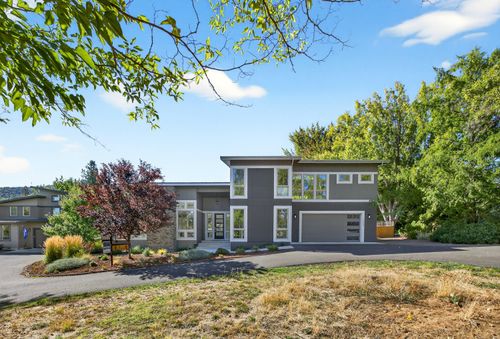 1369 Tolman Creek Rd, Ashland, OR, 97520-3654 | Card Image