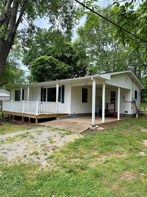 1021 Northwood Dr, Piedmont, MO, 63957-1138 | Card Image