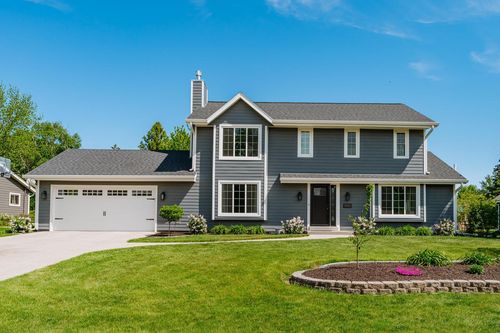 11110 W Woodside Drive, Hales Corners, WI, 53130 | Card Image